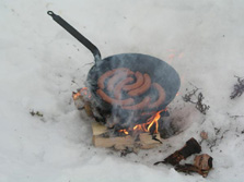 Nordeuropa, Finnland, Schweden, Lappland-Expeditionen - Unterwegs wird das Essen auf dem offenen Feuer erwrmt